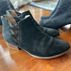 Seychelles Womens Sz 7.5 Black Suede leather heeled Ankle Booties Zip Boot